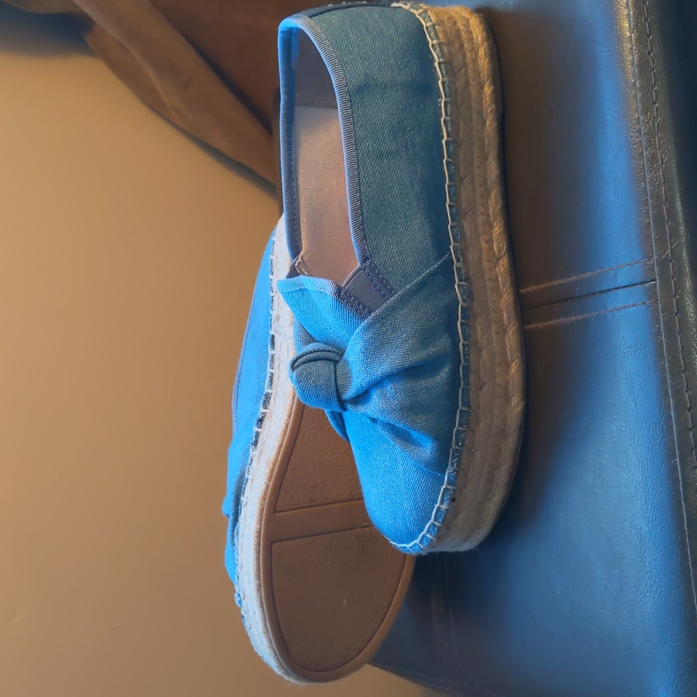 Woman shoes